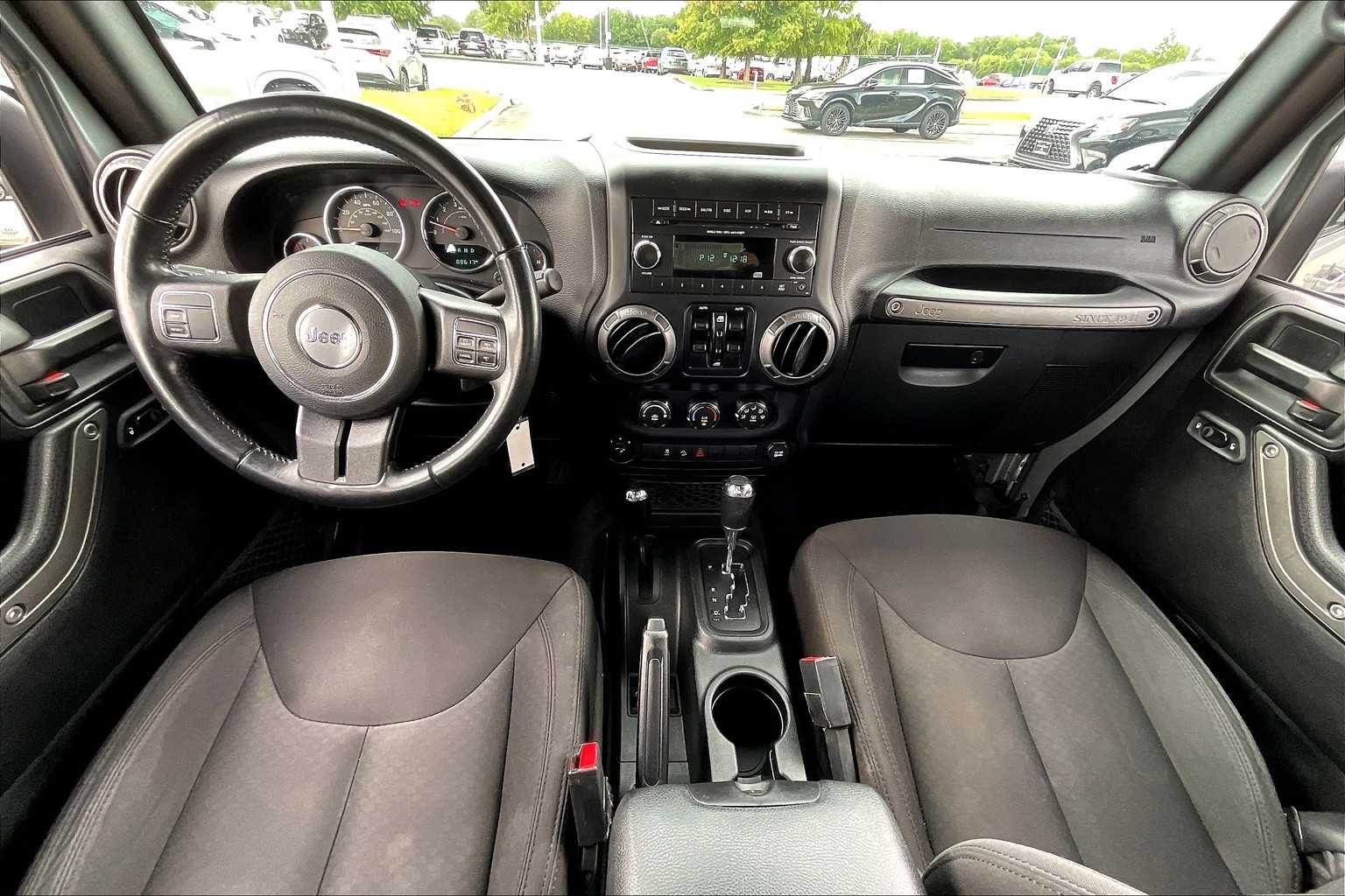 2018 Jeep Wrangler Unlimited Sport S photo 12