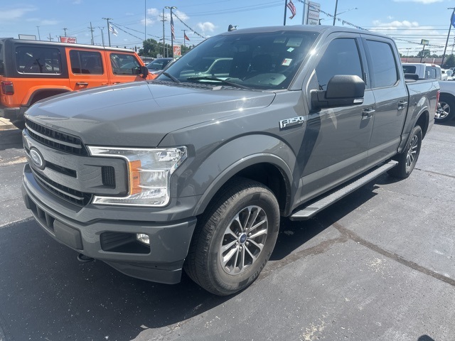 2020 Ford F-150 XLT photo 2