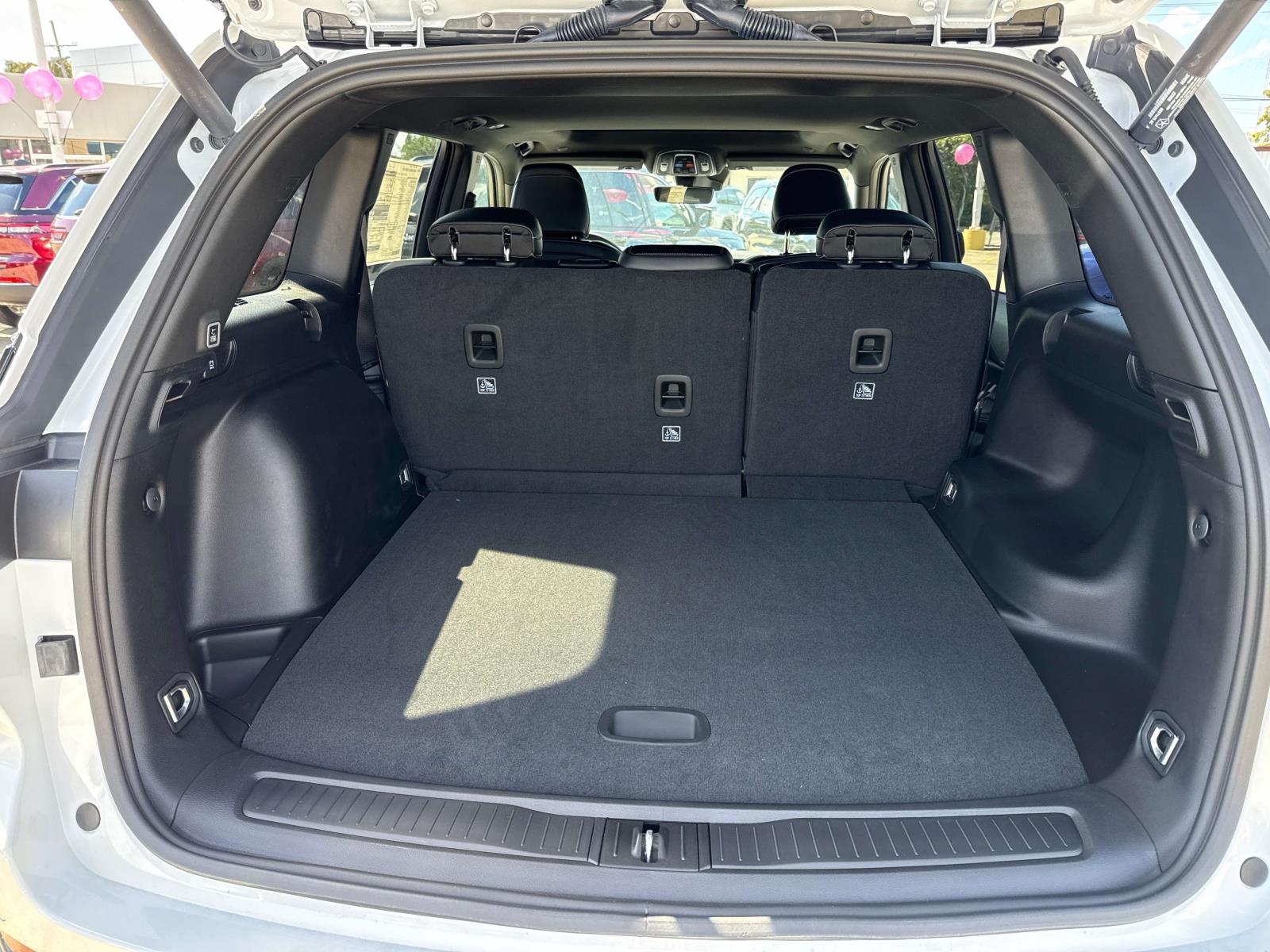 2025 Jeep Grand Cherokee Altitude X photo 4