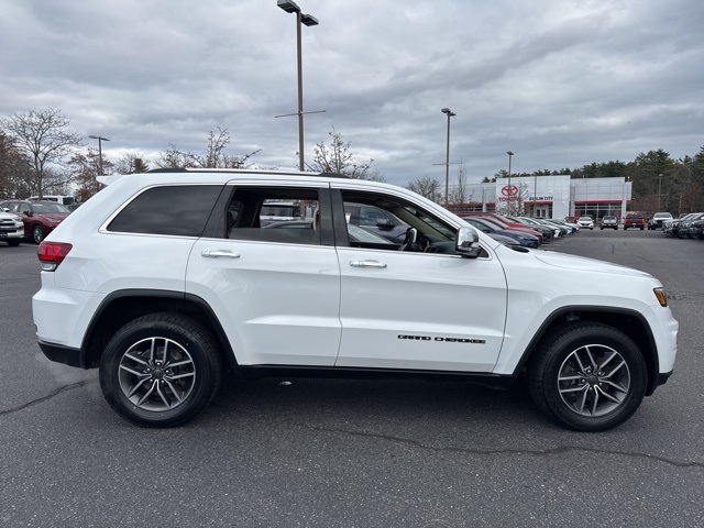 2020 Jeep Grand Cherokee Limited photo 2
