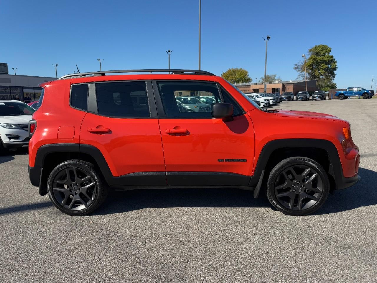 2021 Jeep Renegade Latitude photo 2