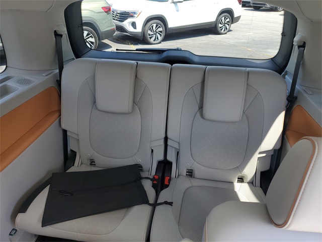 2025 Volkswagen ID. Buzz photo 11