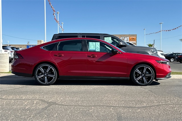 2023 Honda Accord Sport photo 2
