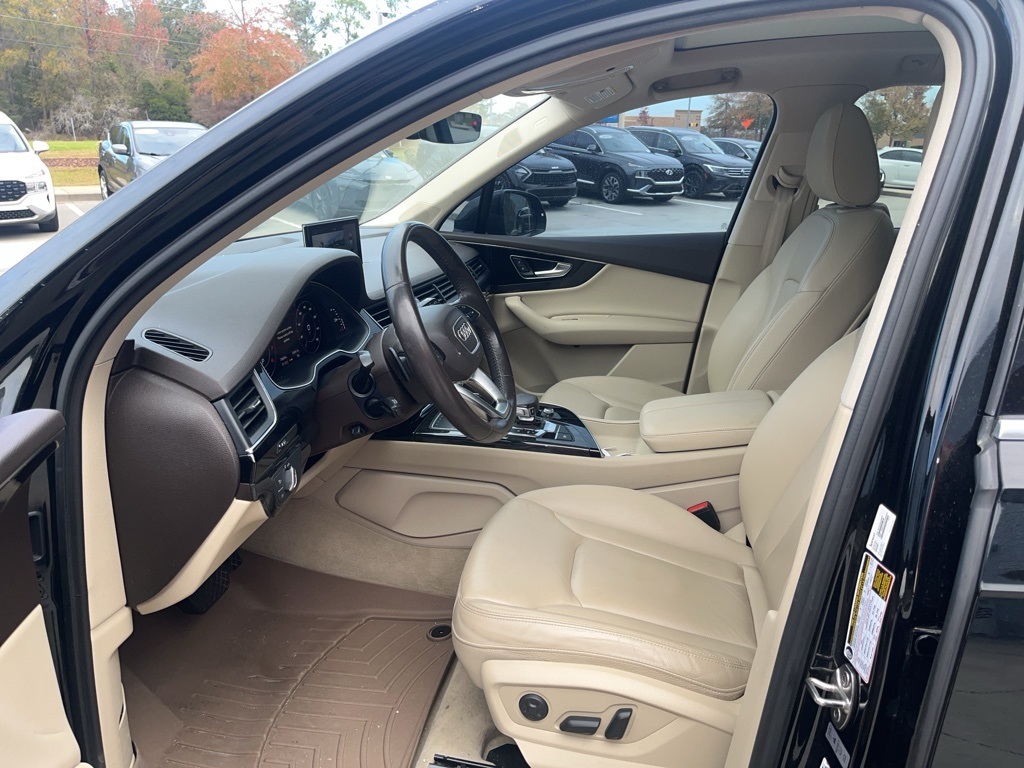 2019 Audi Q7 55 Premium Plus photo 4