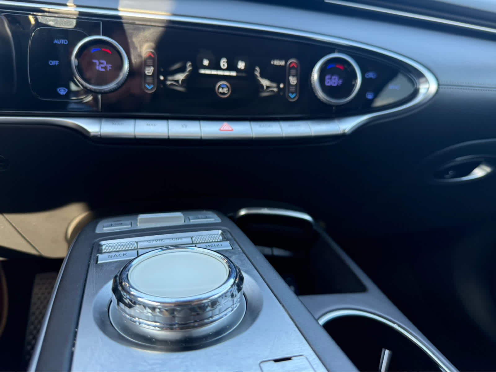 2022 Genesis GV70 2.5T photo 12