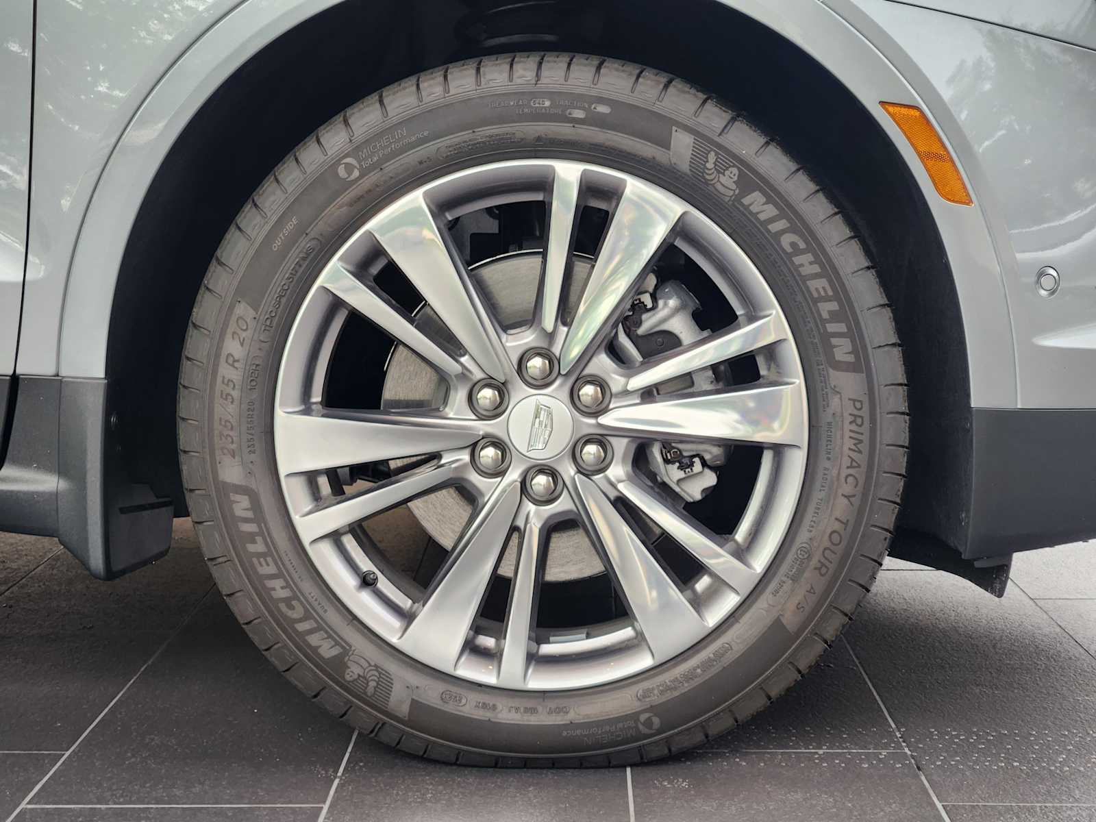 2024 Cadillac XT5 Platinum Premium Luxury photo 9