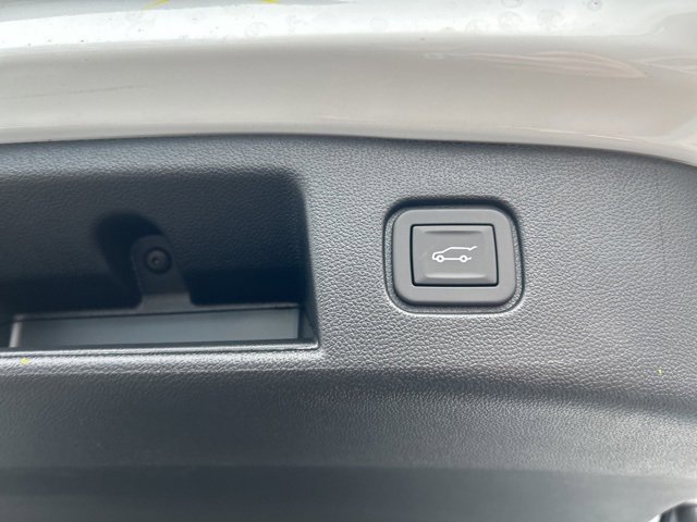 2026 Chevrolet Blazer EV photo 4