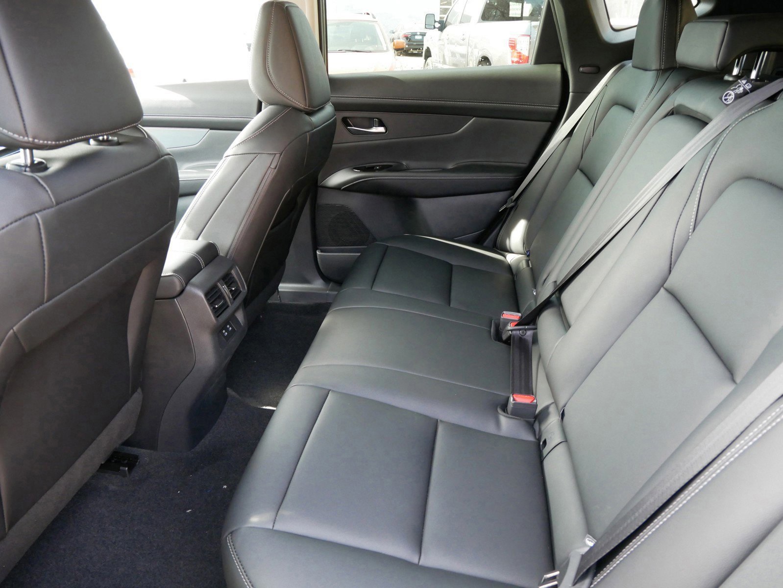 2025 Nissan Murano SL photo 6