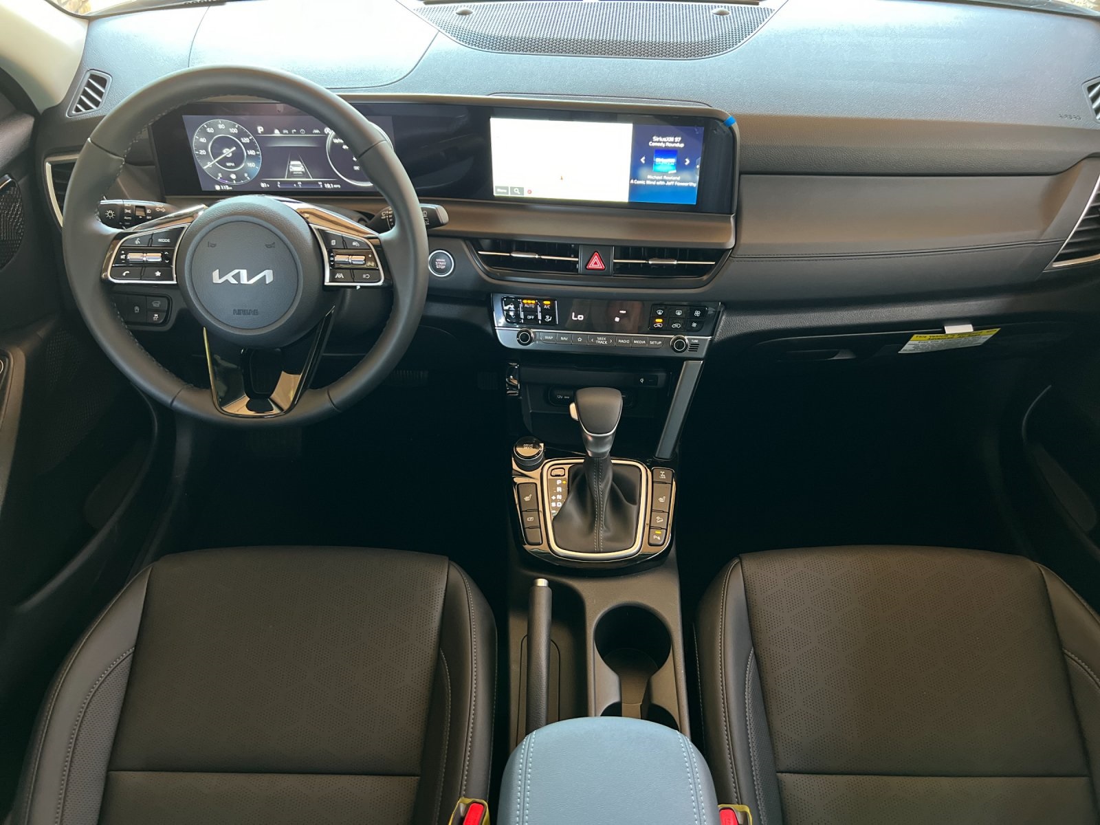 2026 Kia Seltos EX photo 12