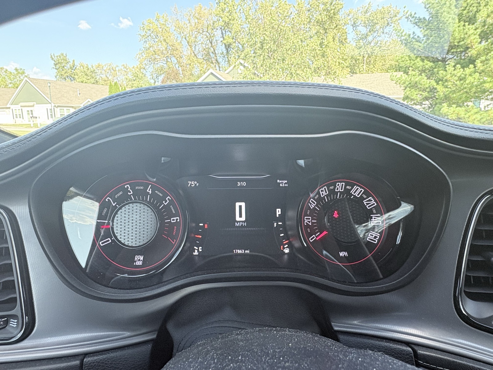 2023 Dodge Challenger GT photo 3