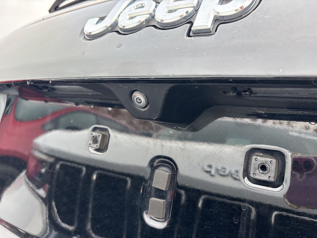 2022 Jeep Compass Limited photo 4