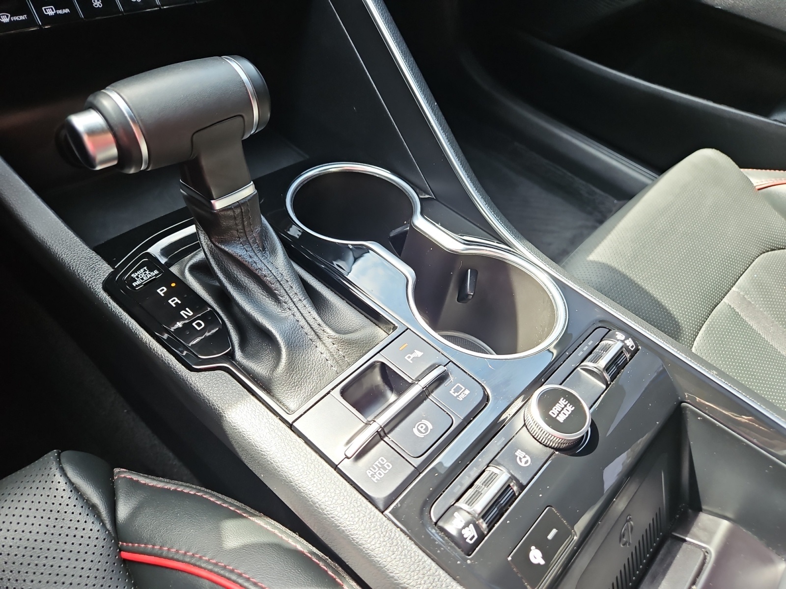 2024 Kia K5 GT photo 25