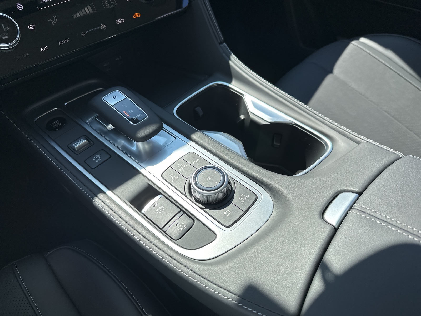 2026 Infiniti QX60 Luxe AWD photo 19