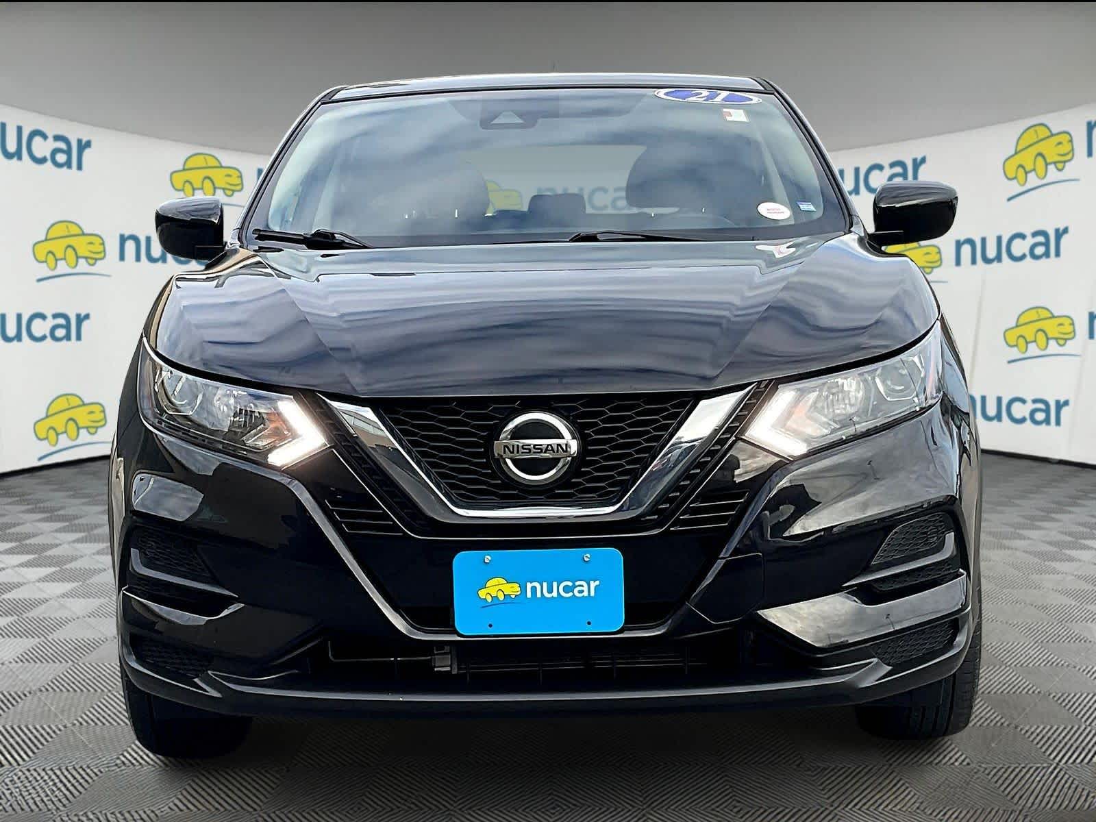 2021 Nissan Rogue Sport S photo 2