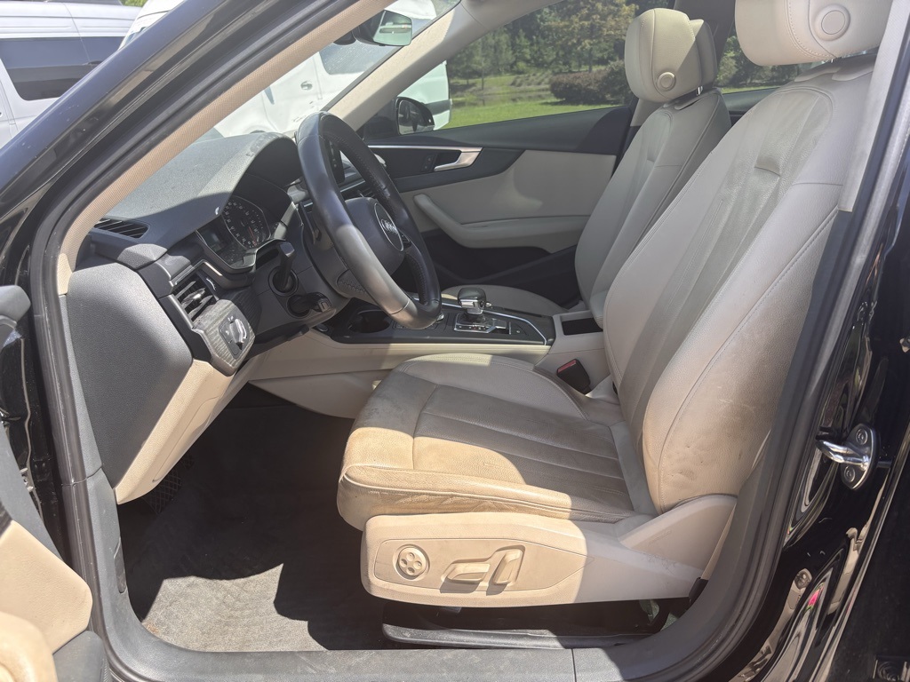 2019 Audi A4 Premium 45 TFSI Quattro photo 24