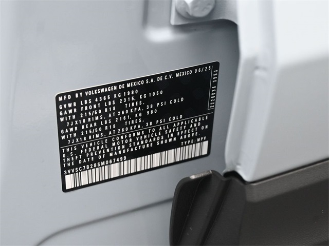 2025 Volkswagen Taos SE photo 17