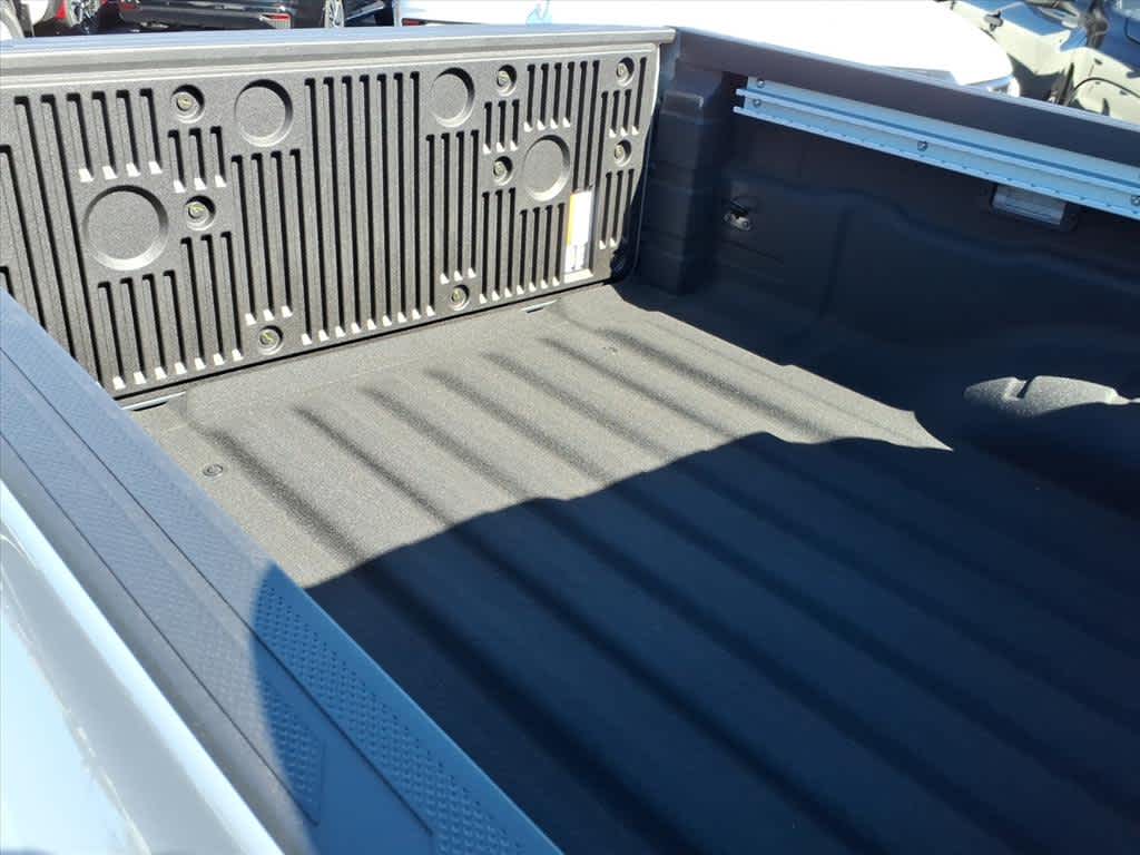 2026 Nissan Frontier Crew Cab PRO-4X photo 4
