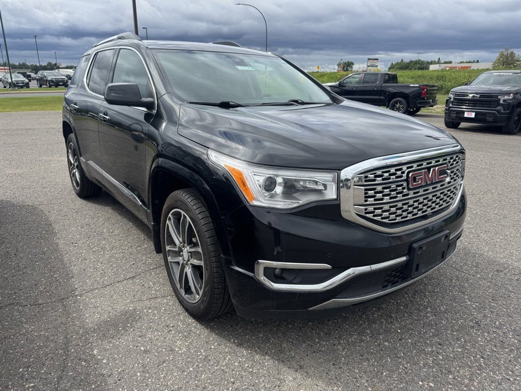 2019 Gmc Acadia Denali photo 2