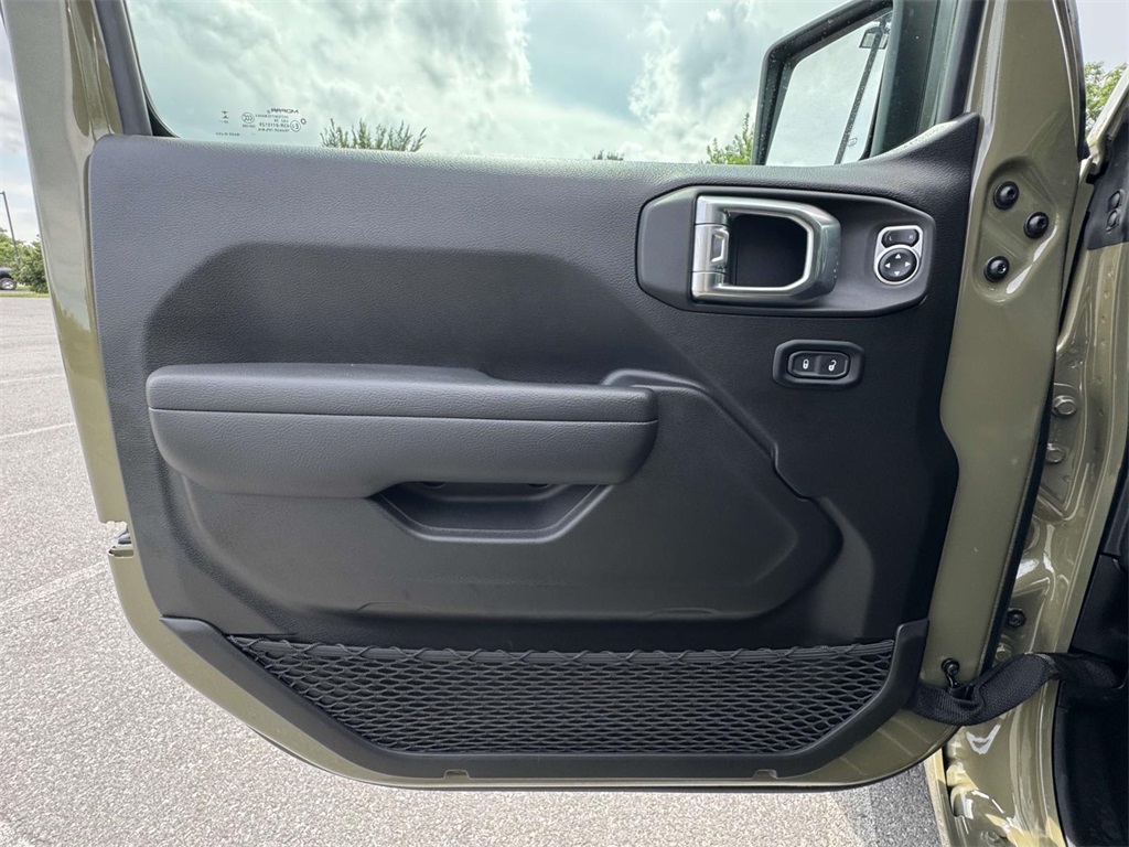 2025 Jeep Wrangler Unlimited Sport S photo 25