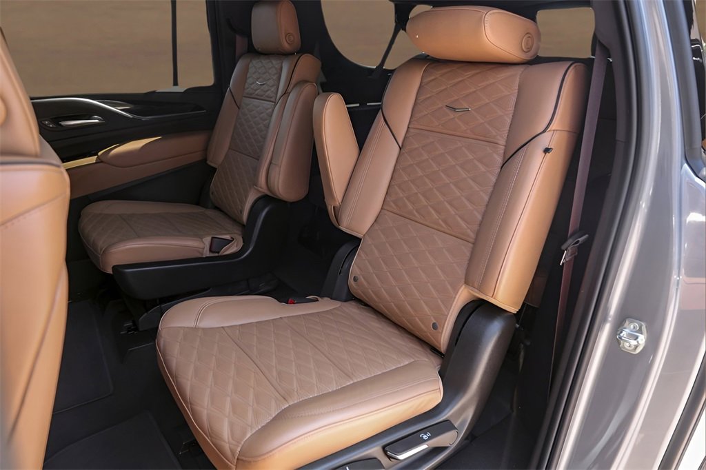 2023 Cadillac Escalade ESV Sport photo 22