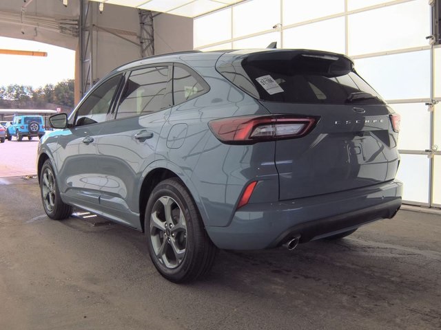 2024 Ford Escape ST-Line photo 4
