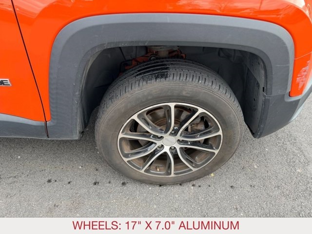 2017 Jeep Renegade Latitude North Edition photo 2