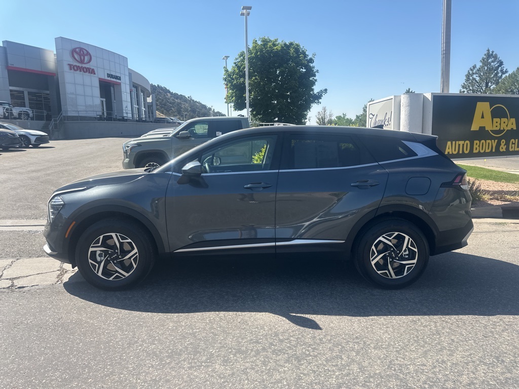 2025 Kia Sportage LX photo 3