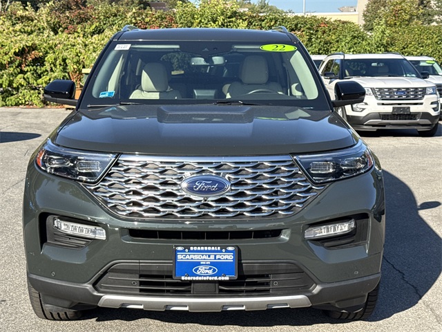 2022 Ford Explorer Platinum photo 2