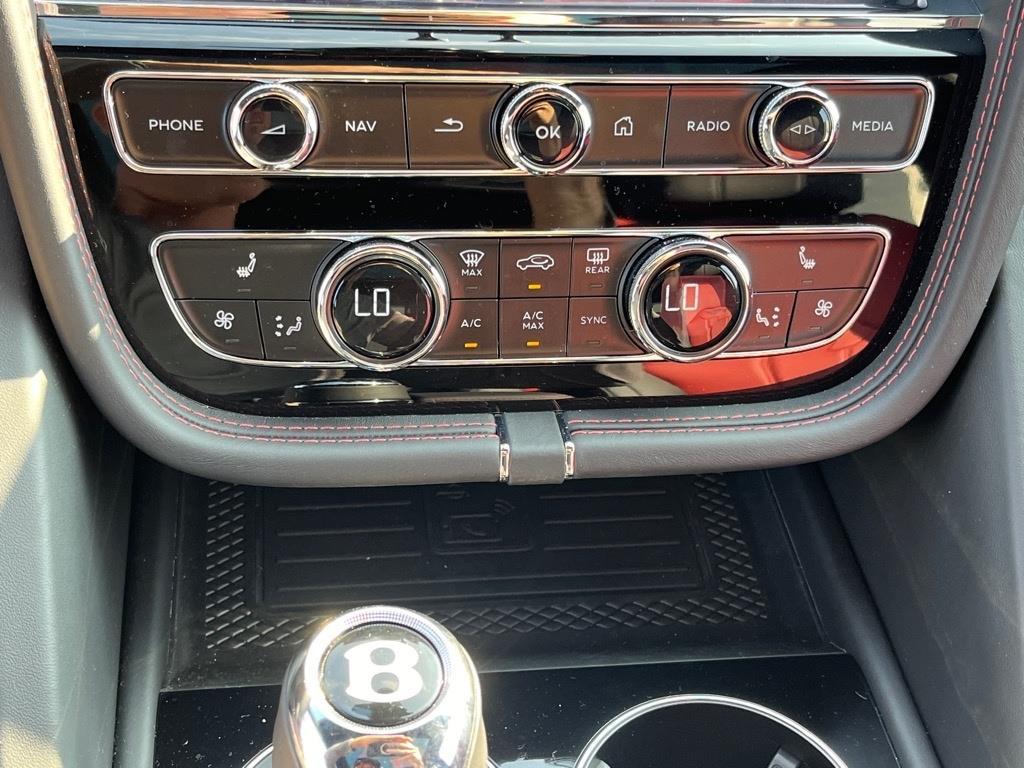 2023 Bentley Bentayga S photo 7