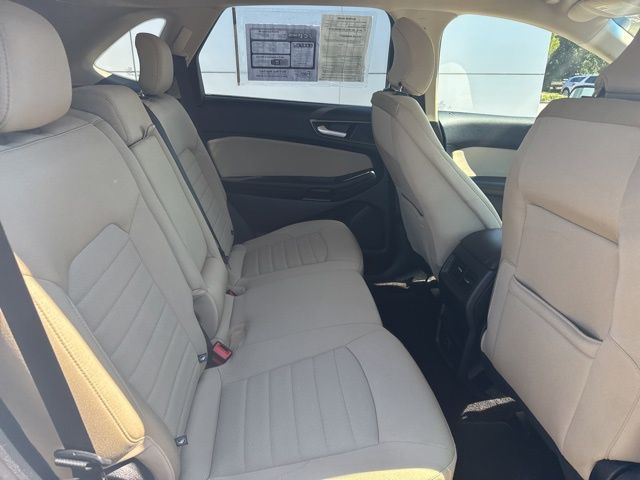 2019 Ford Edge SE photo 24