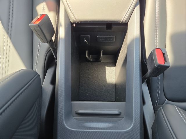 2025 Ford Mustang Mach-E Select photo 29