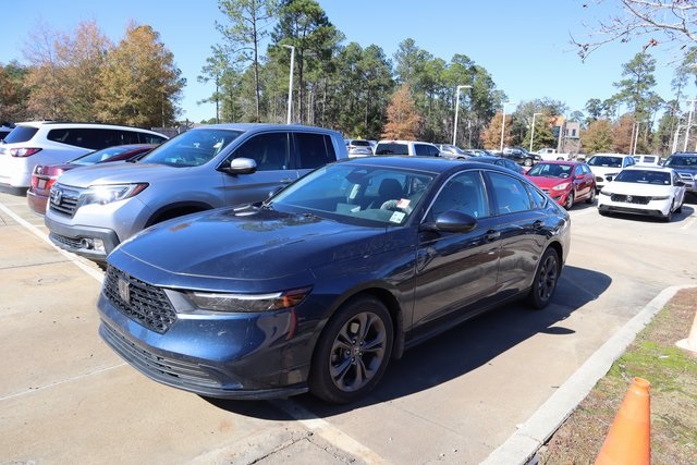 2024 Honda Accord EX's photo