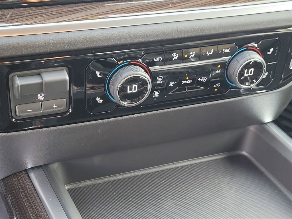 2025 Chevrolet Silverado 2500HD LT photo 15