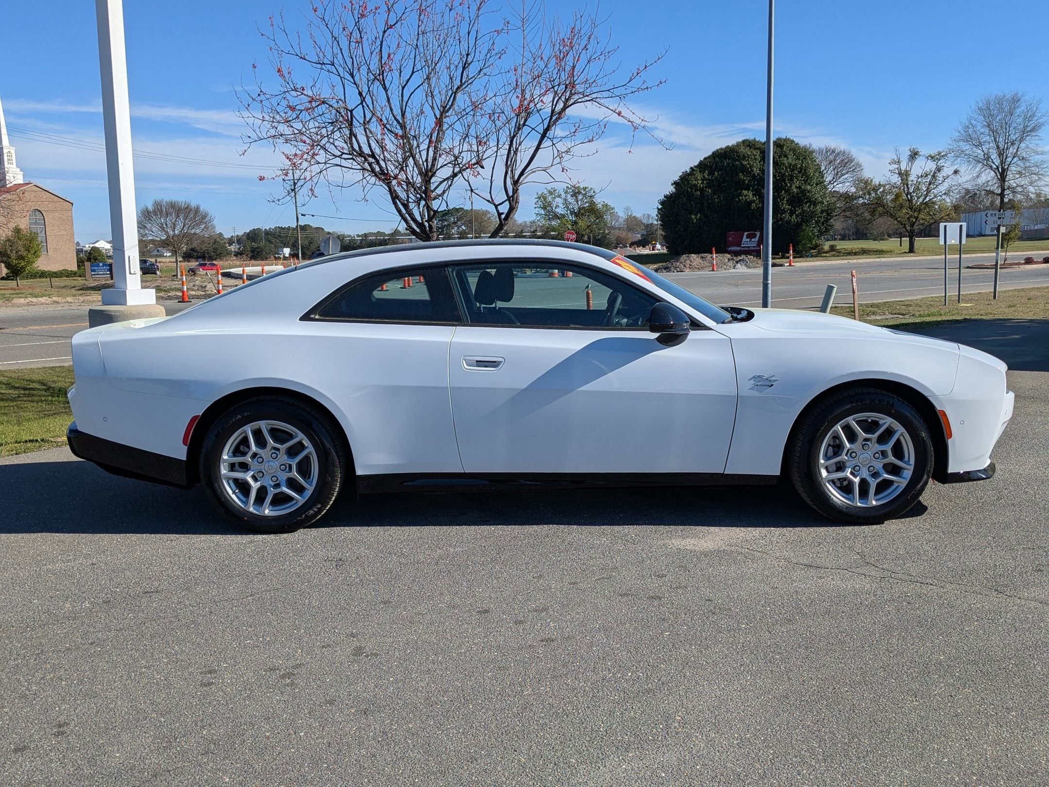 2025 Dodge Charger R/T photo 4