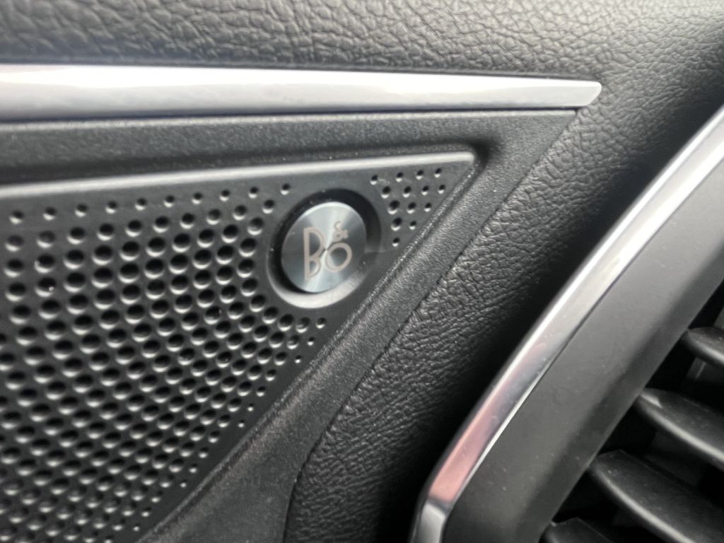 2024 Ford Edge Titanium photo 23