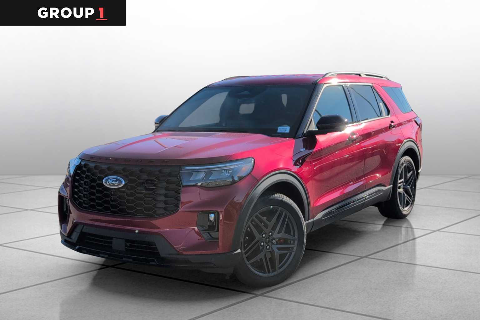 2025 Ford Explorer ST-LINE's photo