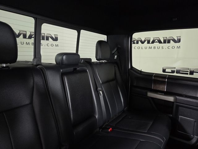 2022 Ford F-250 Lariat photo 16