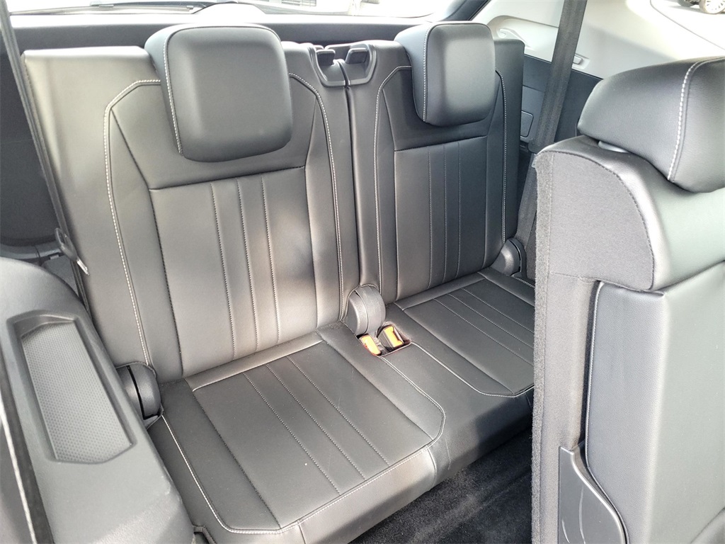 2024 Volkswagen Tiguan SE Wolfsburg Edition photo 14