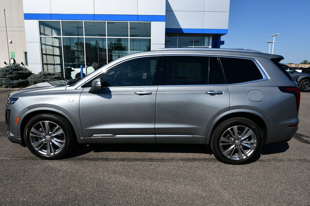 2023 Cadillac XT6 Premium Luxury photo 2