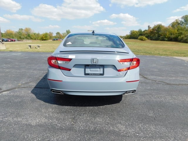 2022 Honda Accord Sport 2.0T photo 4