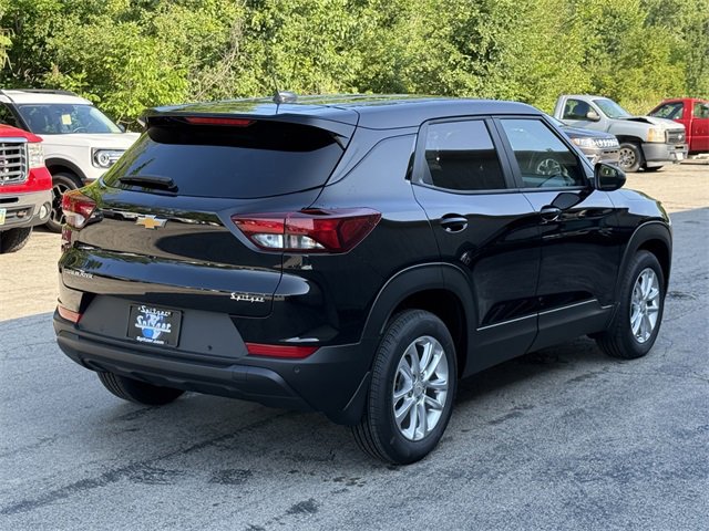 2026 Chevrolet Trailblazer LS photo 4