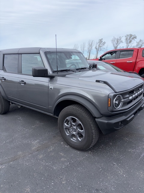 2024 Ford Bronco Big Bend photo 3