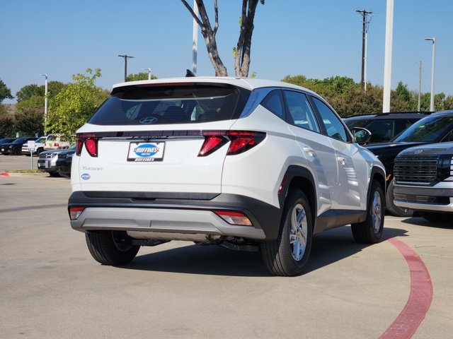 2026 Hyundai Tucson SE photo 2