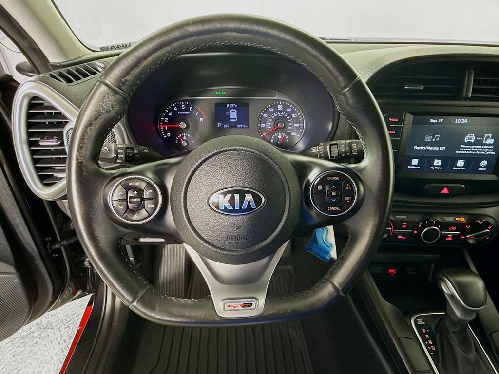 2021 Kia Soul GT-Line photo 11