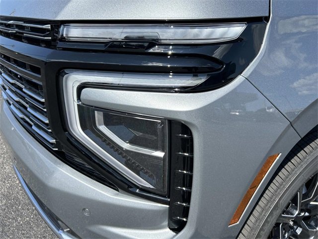 2026 Chevrolet Suburban High Country photo 10