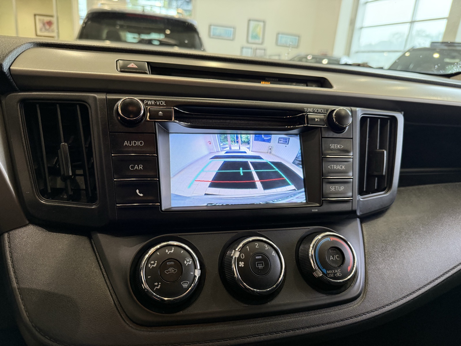 2016 Toyota RAV4 LE photo 19