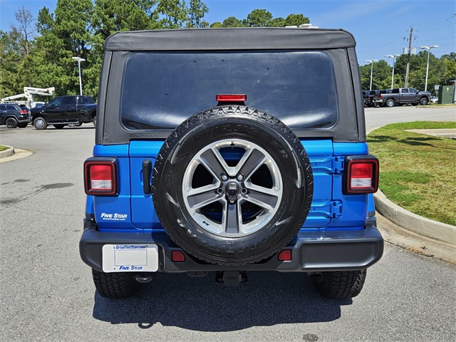2022 Jeep Wrangler Unlimited Sahara photo 9