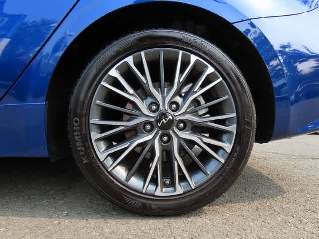 2024 Kia Forte GT-Line photo 8