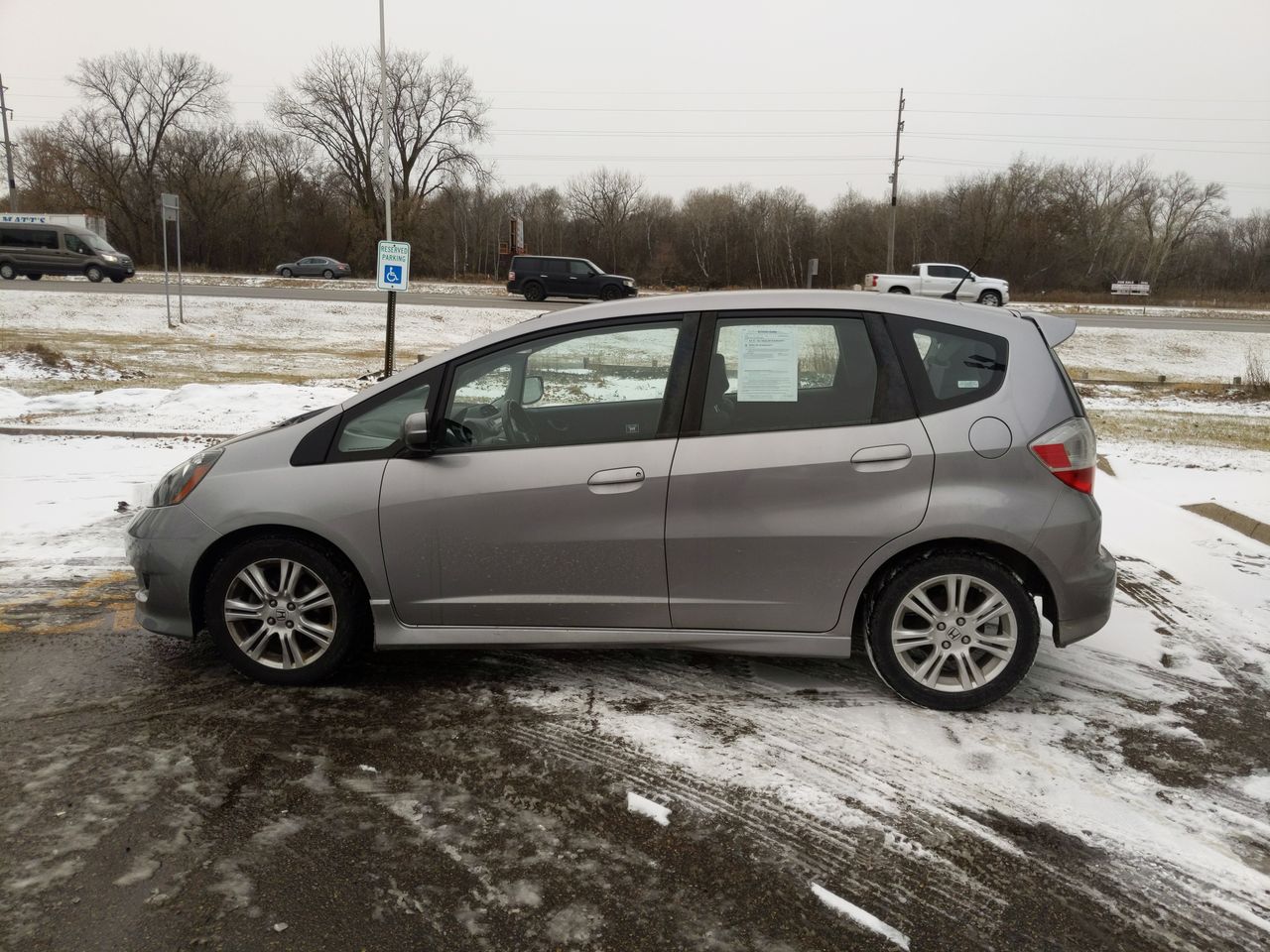 2009 Honda Fit Sport photo 4