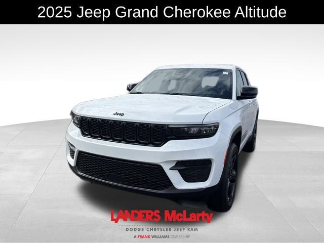 2025 Jeep Grand Cherokee Laredo Altitude photo 2